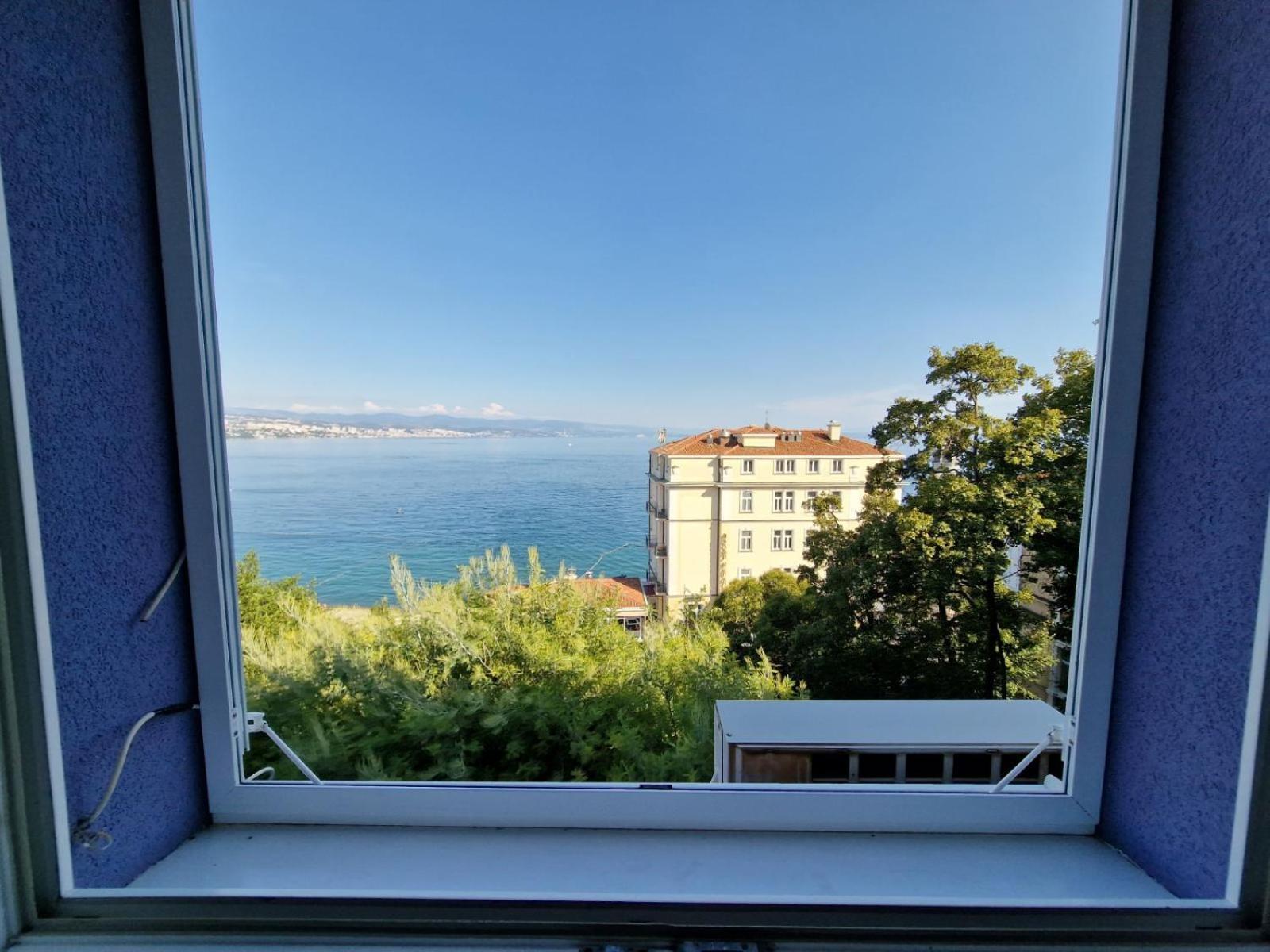 Apartment Near Beach With Sea View Opatija Exterior photo